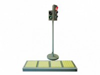 Электрифицированная модель транспортного и пешеходного светофоров на стойке и основании с "Виртуальным учителем" и с панелью образцами тактильной тротуарной плитки для слепых и слабовидящих пешеходов - fgospostavki.ru - Белово