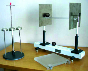 Демонстрационная установка «Конденсатор универсальный раздвижной»  - fgospostavki.ru - Белово