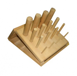 Наклонная панель с колышками для развития силы и подвижности пальцев рук и кисти (32 колышка) - fgospostavki.ru - Белово