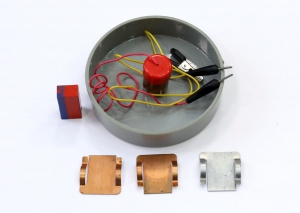 Набор по электролизу «Электролит ЭФ-1» с источником питания от сети - fgospostavki.ru - Белово