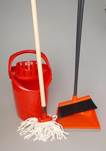 Набор "Я учусь подметать и мыть пол" - fgospostavki.ru - Белово