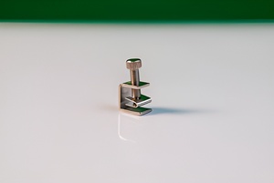 Зажим винтовой для резиновых трубок - fgospostavki.ru - Белово