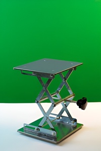 Столик подъемный 200х200 мм - fgospostavki.ru - Белово