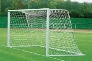 Сетка для футбольных ворот (нить 3 миллиметра, 5Х2Х(1Х1,5) ячейка 100Х100) - fgospostavki.ru - Белово