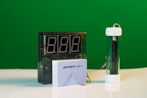 Датчик ионизирующего излучения с независимой индикацией (дозиметр демонстрационный) - fgospostavki.ru - Белово